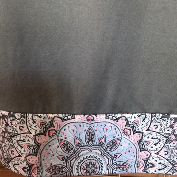 🟠🟠Ink & Ivy Top🟠🟠 - Picture 3 of 4